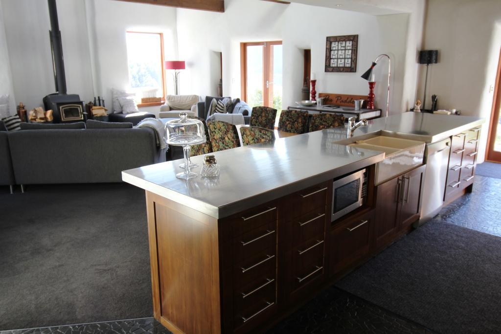 The Paddock Straw Bale Luxury Holiday House Arthurs Point Стая снимка